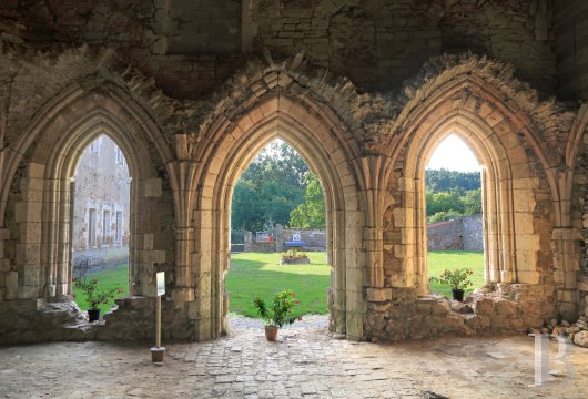 En Vendée, non loin de La Roche-sur-Yon, une ancienne abbaye cistercienne rénovée pour de calmes séjours - photo  n°3